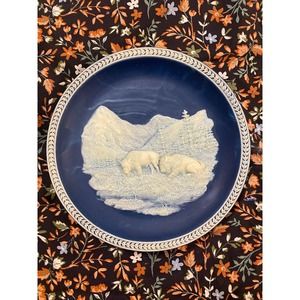 INCOLAY "Near The Running Brook" Collector Plate